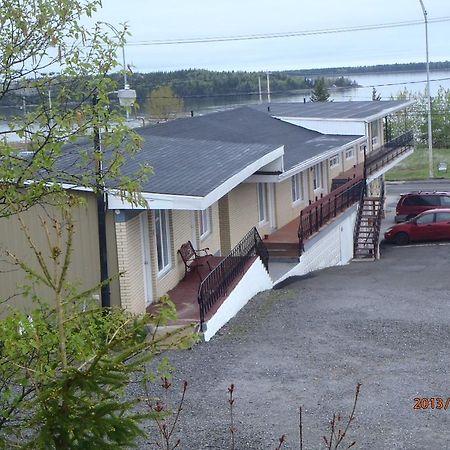 Motel Lyse Rimouski Bagian luar foto