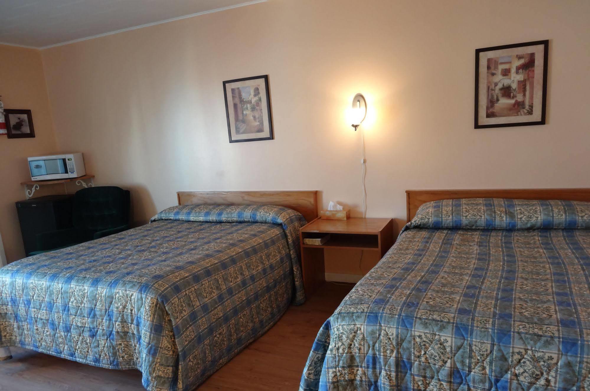 Motel Lyse Rimouski Bagian luar foto