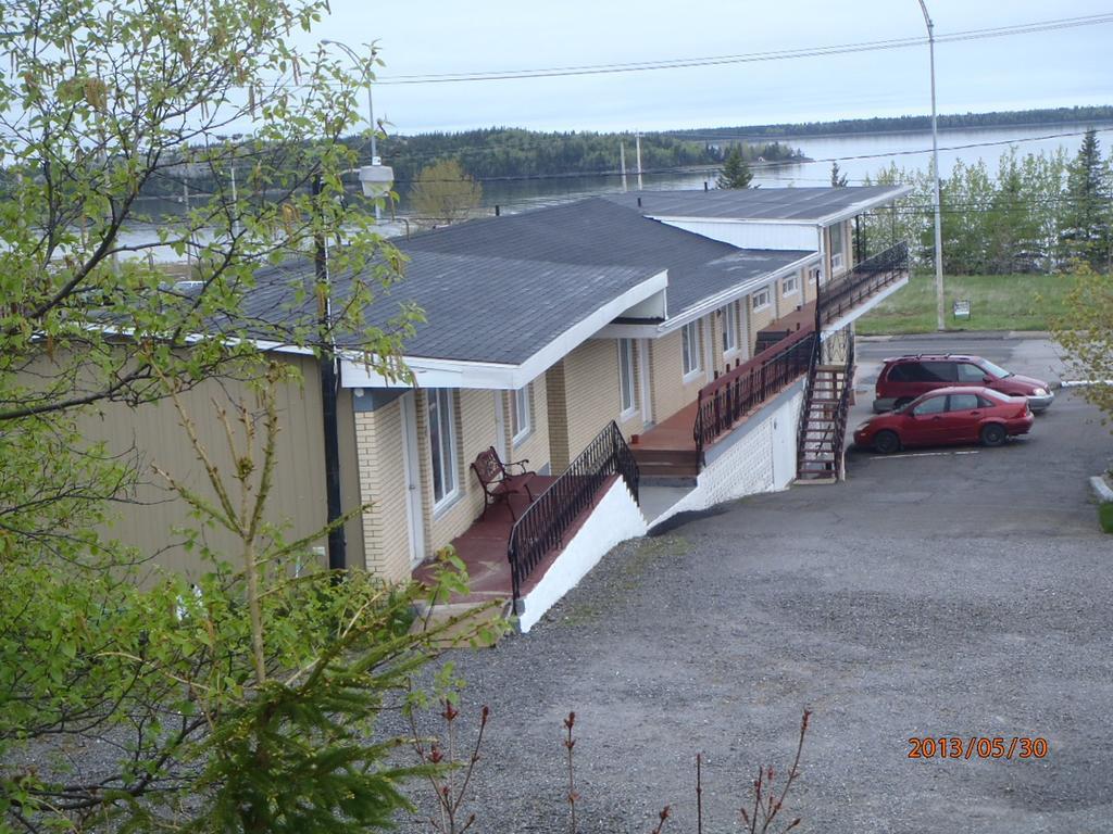 Motel Lyse Rimouski Bagian luar foto